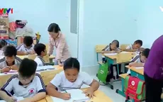 Lớp học tình thương miền sông nước An Giang
