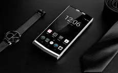 Điều gì khiến nghìn người háo hức với smartphone DUVITEL pin khủng?