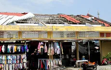 Sau bão số 12, tiểu thương Nha Trang khó khăn chồng chất vì chợ chưa được lợp lại mái