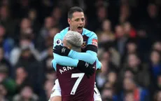 Chicharito lập công, West Ham giành điểm ngay tại Stamford Bridge