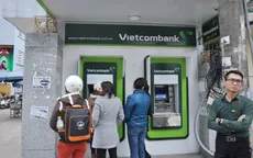 Các ngân hàng tạm thời chưa tăng phí rút tiền từ ATM