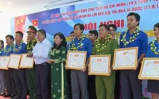 Tuyên dương thanh niên tiêu biểu làm theo lời Bác