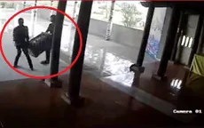 Hai thanh niên ngang nhiên khiêng trộm hòm công đức