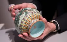 Chiếc bình bị ghét bỏ bất ngờ có giá hàng tỉ đồng