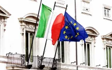 Ủy ban châu Âu và thị trường lo ngại khi Italy sắp lập chính phủ