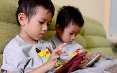 Chuyện gì xảy ra khi trẻ "nghiện" dùng thiết bị di động?