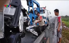 Tai nạn trên cao tốc Trung Lương - TP.HCM, 5 người thương vong