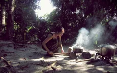 Cô gái 9x Việt Nam đi xuyên địa cầu để bảo vệ động vật hoang dã