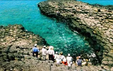 Bảo vệ các điểm du lịch tự nhiên: Cần có những biện pháp đúng mực