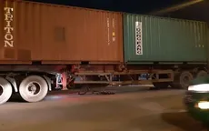 Trên đường đi học thêm, nam sinh bị cuốn vào gầm xe container
