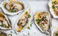 Mê mẩn hương vị hàu nướng sốt me chua