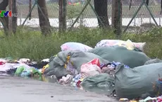 Dân TP.HCM “kêu trời” vì rác thải tràn lan gây ô nhiễm