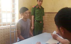 Tạm giữ hình sự đối tượng cầm đầu đường dây bảo kê sầu riêng