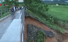Nguy cơ sập cầu Chôm Lôm, Nghệ An do mưa lũ