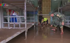 Bộ đội Biên phòng Sơn La giúp dân khắc phục hậu quả mưa lũ
