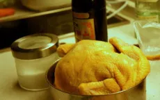 Hướng dẫn cách làm gà hấp rượu vang ngon khó cưỡng