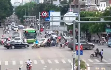 Xe hợp đồng điện tử có thể không phải gắn hộp đèn trên nóc xe