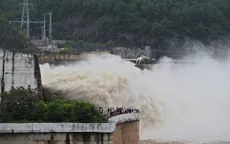 Mở thêm 1 cửa xả đáy hồ thủy điện Hòa Bình và Sơn La
