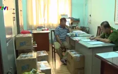 Bắt quả tang 2 vợ chồng vận chuyển lượng lớn bột ngọt và bột giặt giả