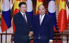 Thủ tướng Nguyễn Xuân Phúc tiếp Thủ tướng Lào