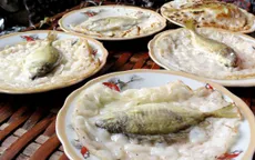 Thưởng thức bánh khoái cá kình nguyên con xứ Huế