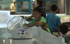 Robot thay thế nhân viên phục vụ nhà hàng