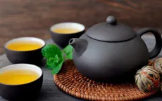 Say trà có nguy hiểm không, xử lý ra sao?