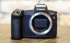 Canon lần đầu ra mắt máy ảnh mirrorless với cảm biến fullframe