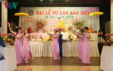 Người Việt tại Czech coi trọng chữ hiếu với đấng sinh thành
