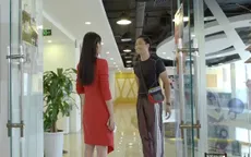 Yêu thì ghét thôi - Tập 3: Vừa trở lại trung tâm, Du đã bị Trang tìm mọi cách tiếp cận