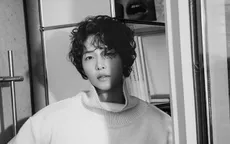 Tạp chí Esquire tung trọn bộ ảnh đầy lãng tử của Song Joong Ki
