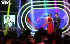 Ngô Kiến Huy bất ngờ nhận giải Dẫn chương trình ấn tượng của VTV Awards 2018