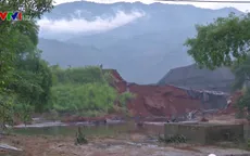 Vỡ đập chứa bã thải ở Lào Cai, nhiều hộ dân bị sập nhà