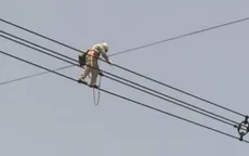 Trung Quốc: “Thót tim” cảnh bảo dưỡng tuyến đường điện cao nhất thế giới