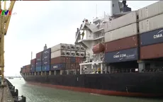 Đà Nẵng đón tấn hàng đầu tiên qua cảng trong năm mới