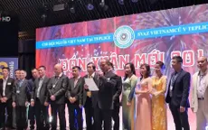 Ra mắt BCH Chi hội người Việt Nam thành phố Teplice và vùng lân cận