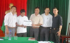 Trao hơn 147 triệu đến chị Ksor H'Nhot