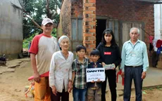 Gần 69 triệu đồng được trao cụ Đinh Thị Đi và 3 cháu nhỏ