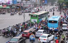 Hà Nội: Một ngày hỗn loạn của buýt nhanh BRT