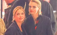 Cara Delevingne tình tứ bên bạn gái