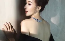 "Biểu tượng nhan sắc xứ Đài" Tiêu Tường tái xuất với bộ ảnh gợi cảm ở tuổi 50