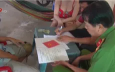 Bến Tre: Bắt quả tang chủ quán cà phê có hành vi kích dục cho khách