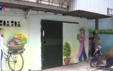 Khu tập thể cũ ở Hà Nội "lột xác" nhờ tranh bích họa