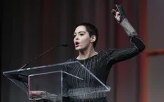 Rose McGowan chỉ trích những nghệ sĩ mặc đồ đen đến Quả cầu vàng 2018 là giả tạo