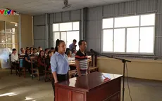 Phạt 4 năm tù nữ phóng viên môi giới gỡ bài