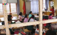 Cô giáo bị tố phạt học sinh tự tát 50 cái vì mất trật tự