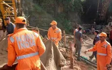 Ấn Độ: Bơm nước khỏi hầm để cứu 15 thợ mỏ đã mắc kẹt 18 ngày