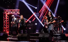 Phương Uyên bất chấp lời khuyên bác sĩ, hò hét với "Mặt trời bé con" phiên bản rock