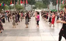 Buổi sáng với những phụ nữ yêu khiêu vũ thể thao
