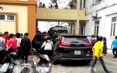 Hàng trăm công nhân nhập viện nghi do ngộ độc khí